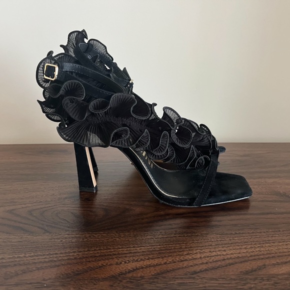 GIANNI BINI Chiffon Suede High Heel Dress Sandals Shoes Women’s 9.5 - Picture 4 of 6